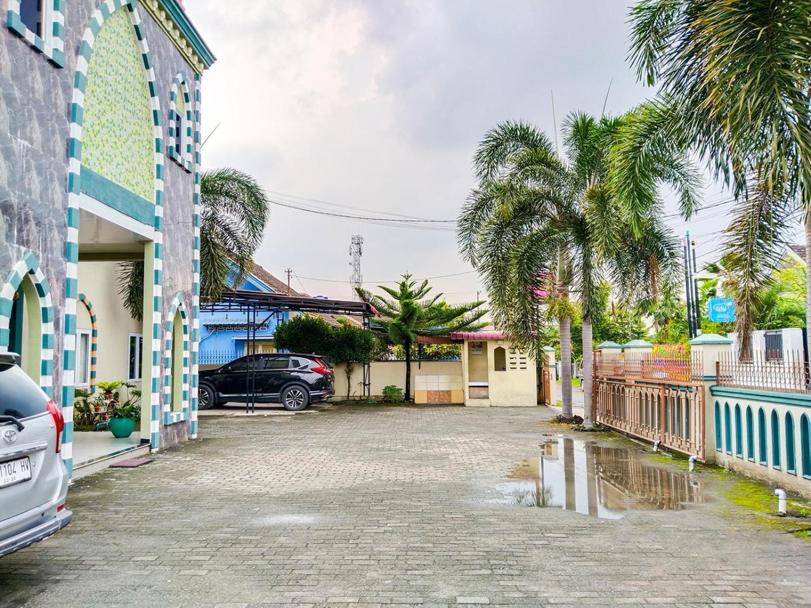 فندق Grand Shaqilla Syariah Deli Tua المظهر الخارجي الصورة